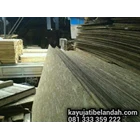 Kayu Pinus import atau Pine Wood  Ukuran 122x244 cm jenis OSB 3